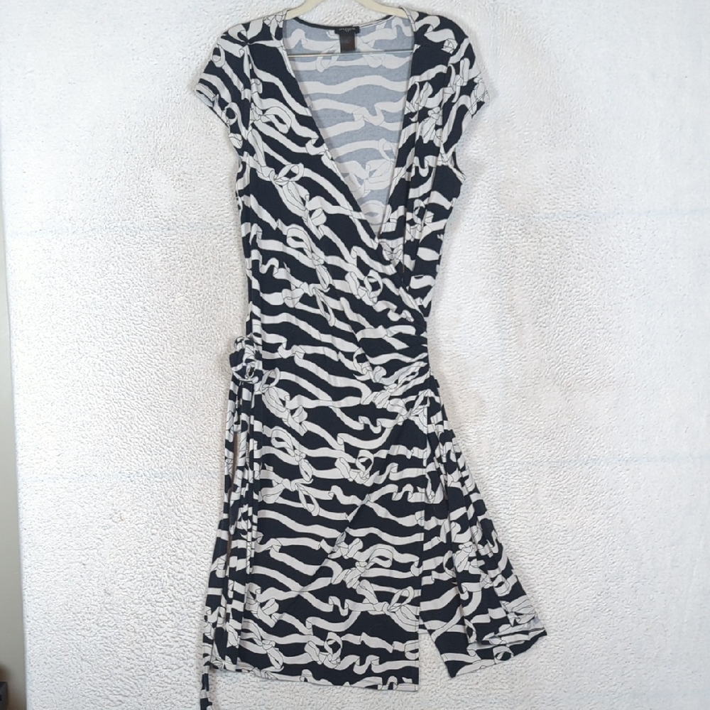 Ann Taylor‎ Women's Black & White Patterned Wrap Dress Size Large